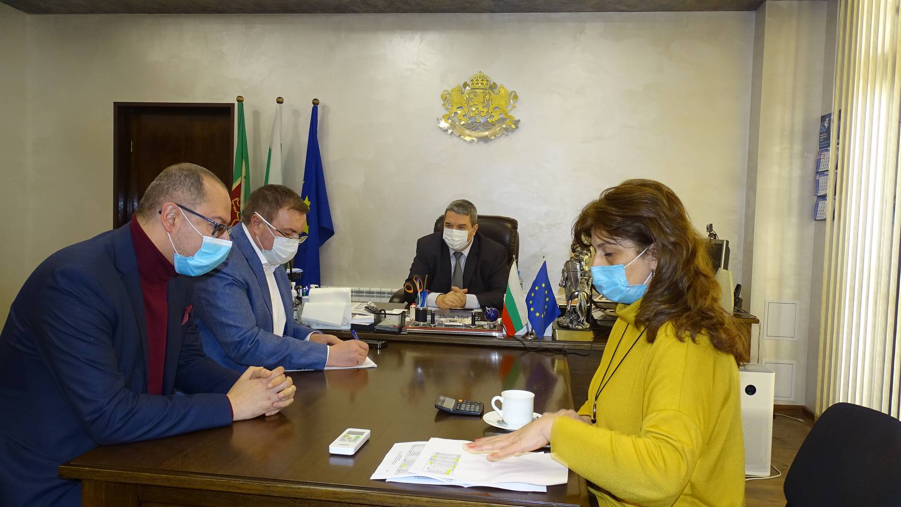  Депутатите проф. Костадин Ангелов и Димитър Николов, кметът на Лясковец Ивелина Гецова 